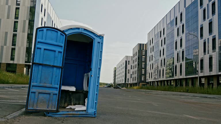 Best Portable Restroom Setup and Delivery  in Courtland, VA